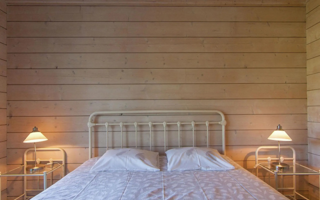 Holiday Home in Oradour sur Vayres with Private Terrace