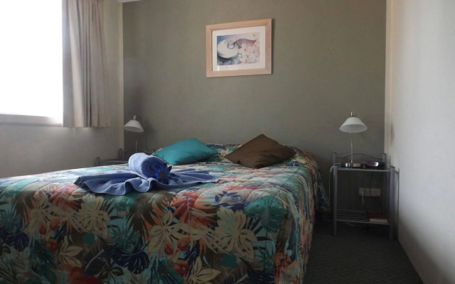 Surfside Holiday Apartments