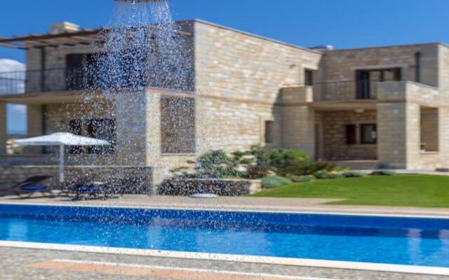 Azure Villa in Platanias