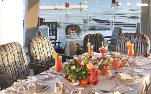 Sunset Beach Resort Marina & Spa