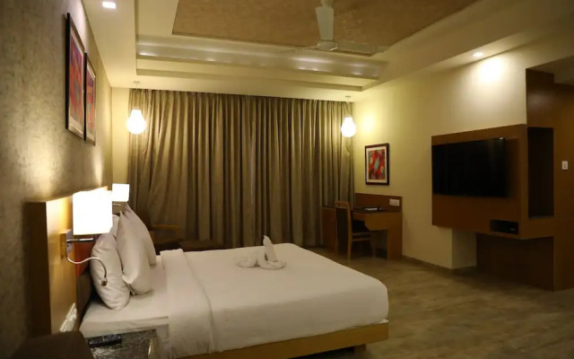 Neel's City Resort