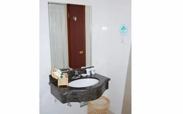 GreenTree Inn Jiujiang Railway Station Hotel