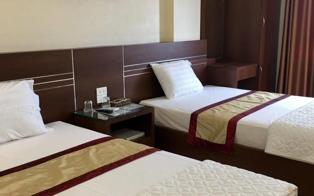 Phuong Trang Ha Long