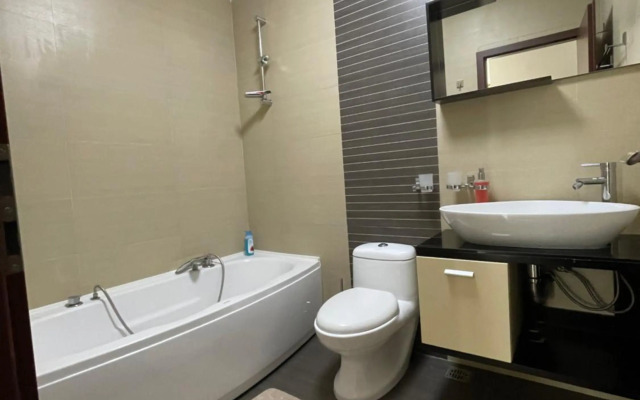 Sunny two room apartment, Baneasa, Petrom City.