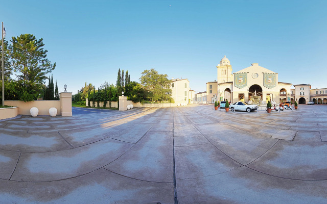 Universal’s Loews Portofino Bay Hotel