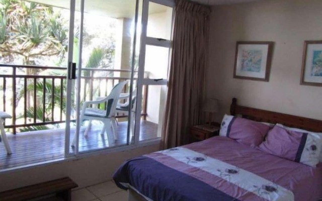 16 Mallorca Umdloti beach front Magic