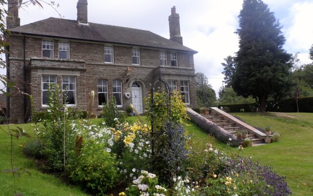 Littlebridge House