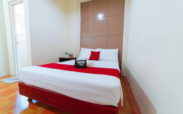 RedDoorz near Walking Street Angeles City