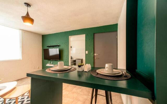 Depto. Hangar 4 col. Unidad Nacional Plaza Jalisco.