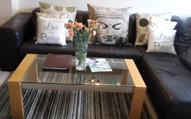 River view Apartment