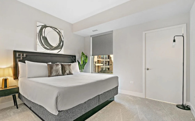 2BR Modern Living in Warrenville