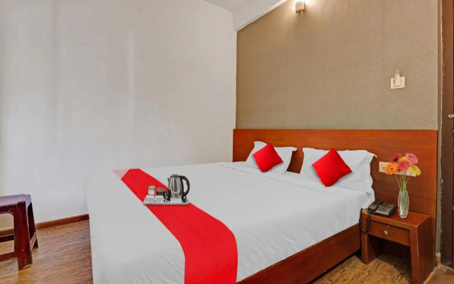 OYO 70390 Jayam Ooty Residency