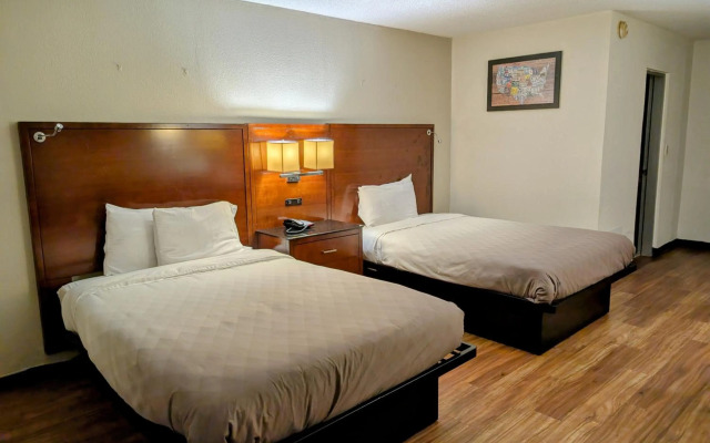 Travelodge by Wyndham Forsyth