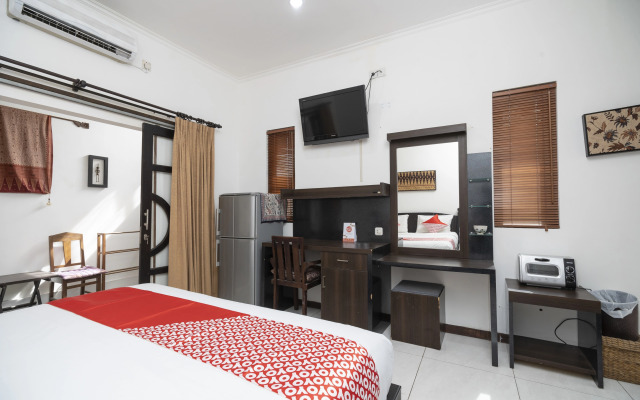 Super OYO 2417 Panen House