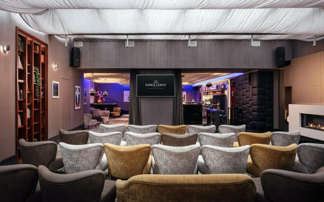 Hotel Kings Court