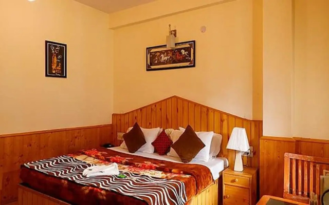 Fabhotel Mahavir