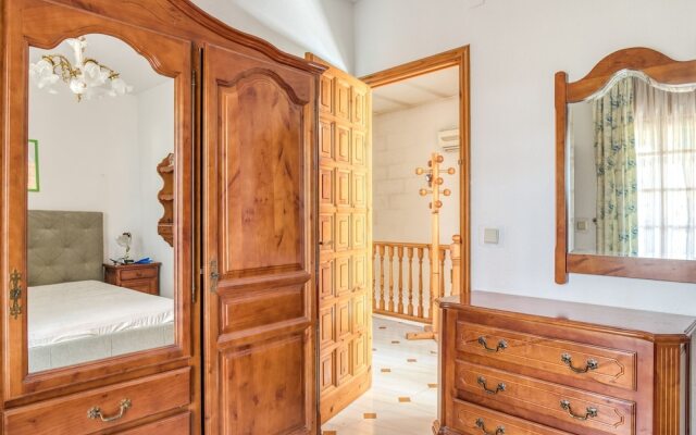 Exotic Villa in Coma-ruga with Private Swimming Pool