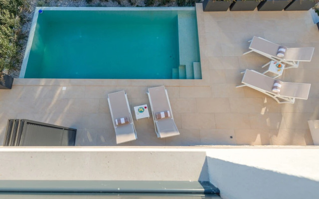 Sea Bliss Luxury Villa - Sevid