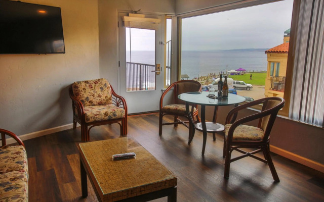 Pantai Inn