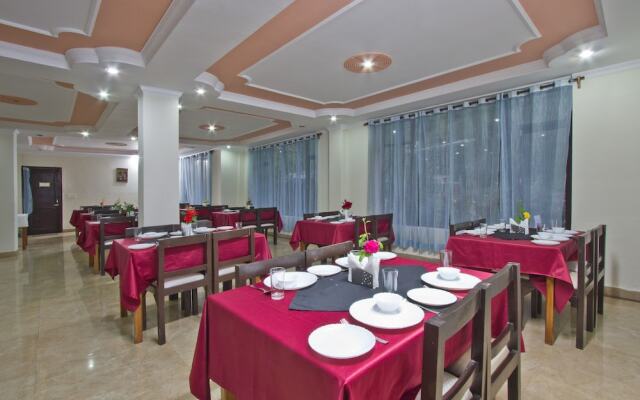 Apple Crescent Resorts