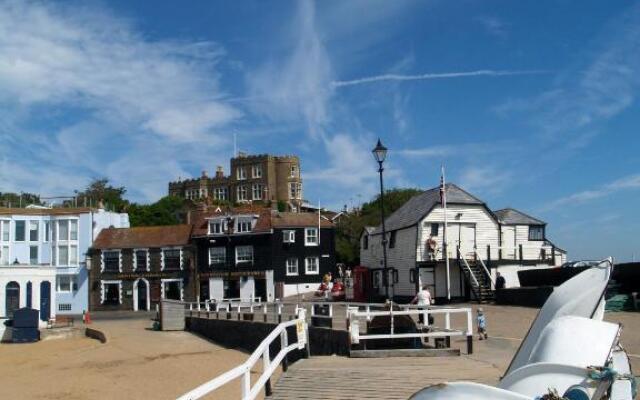 Broadstairs House