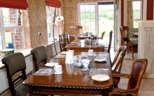 Dulrush Lodge Guest House and Self Catering