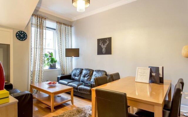 St Marys Street 3 Bed Apartment In The Old Town