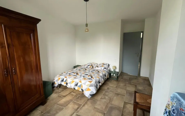 Villa in St Denis With Private Pool & Pyrenees View