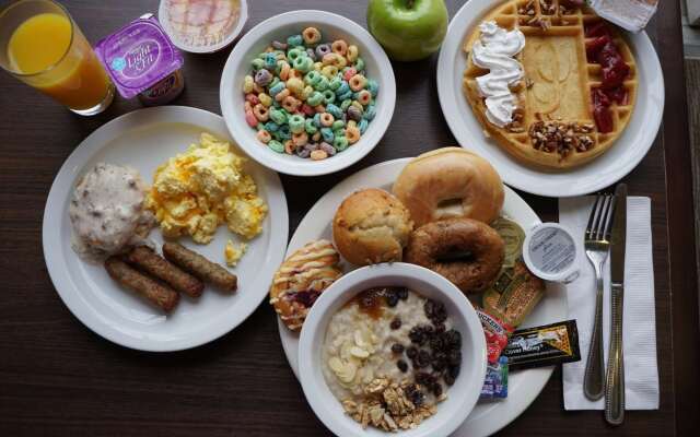 Country Inn & Suites by Radisson, Lake Norman Huntersville, NC