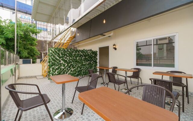 RedDoorz Plus near RS RK Charitas 2 Palembang