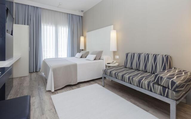 Canyelles Marina 3000