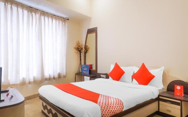 OYO Flagship 15921 Hotel Golden Rock