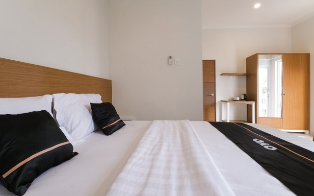 Collection O near Ambarrukmo Plaza Mall formerly Damar Kusumo Guest House – Guest Rooms – Sleman