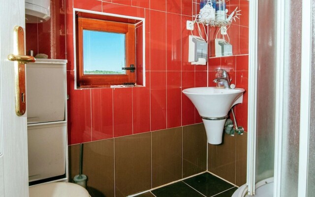 Cozy Holiday Home in Zadar with Swimming Pool