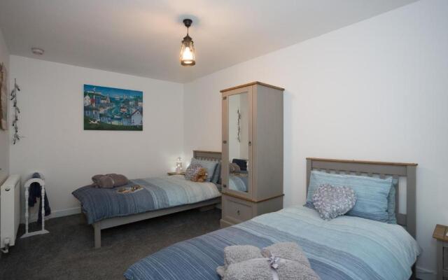 Seaesta Apartments