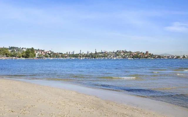 CALE1A - Beachside Harbour Haven