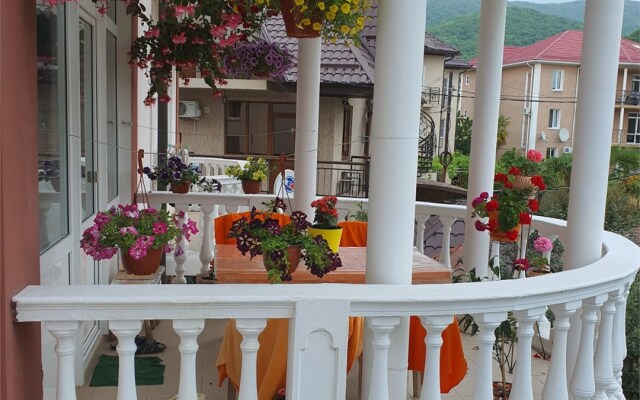 Mandarin Lazarevskoe Hotel