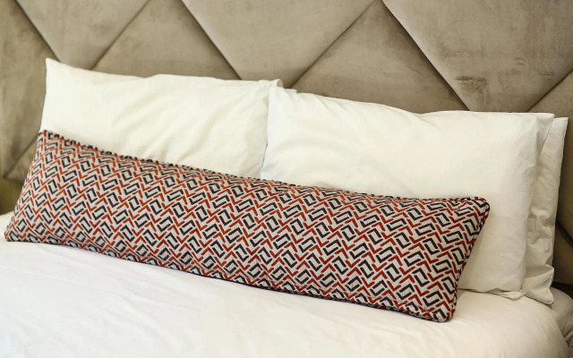 Melrose Arch Luxury Apartment