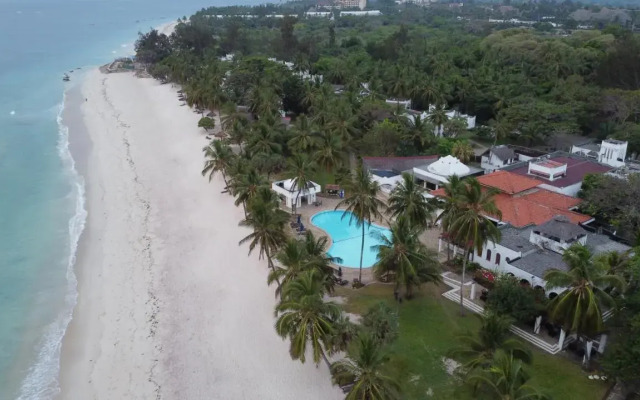 Jacaranda Indian Ocean Beach Resort