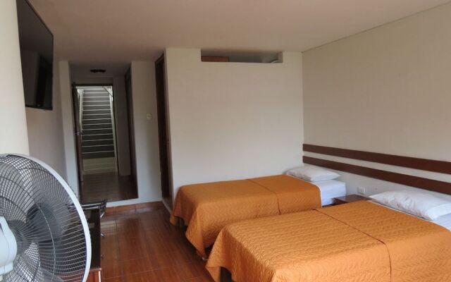 Miraflores Inn