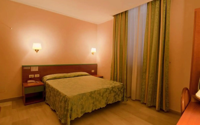 Center 1&2&3 Hotel