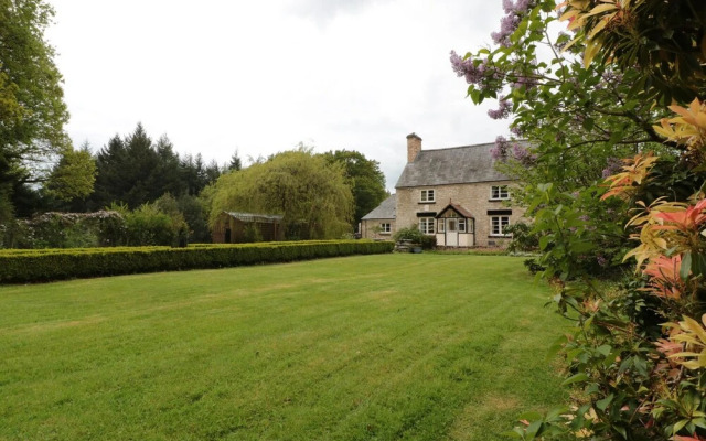 Worcester Lodge