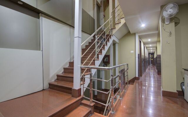 OYO 12305 Raj Residency