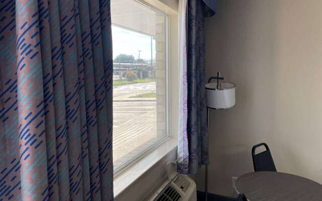 Days Inn by Wyndham San Antonio Southeast/Frost Bank Center