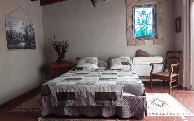 Clos St Jean Baptiste