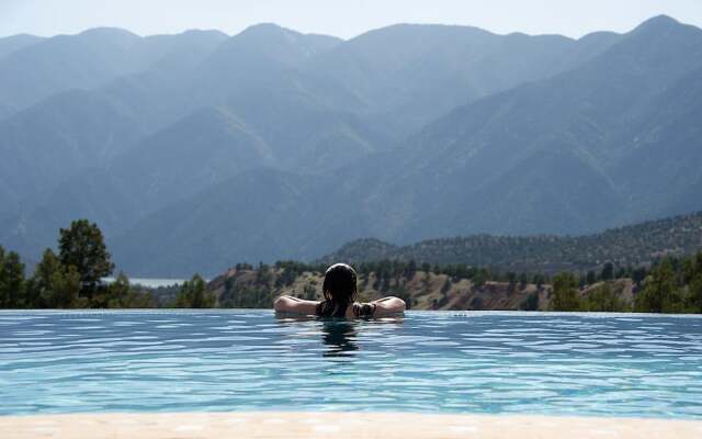 L' Amandier Hotel & Villas