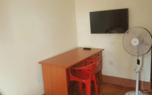Lucia Villas Mbale
