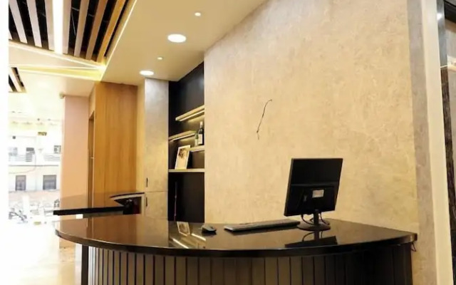 Hotel RGS Crystal