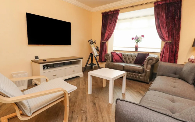 23 Wolsey Close