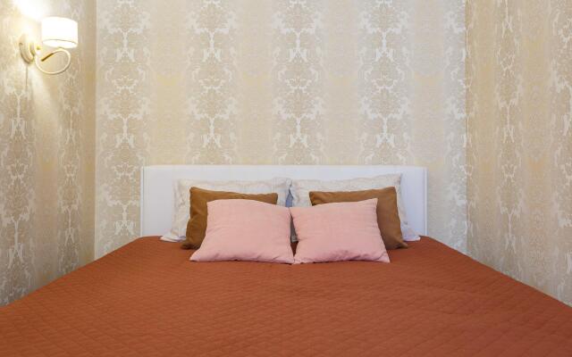 LaMare (LaMare) on Komsomolskaya street 4